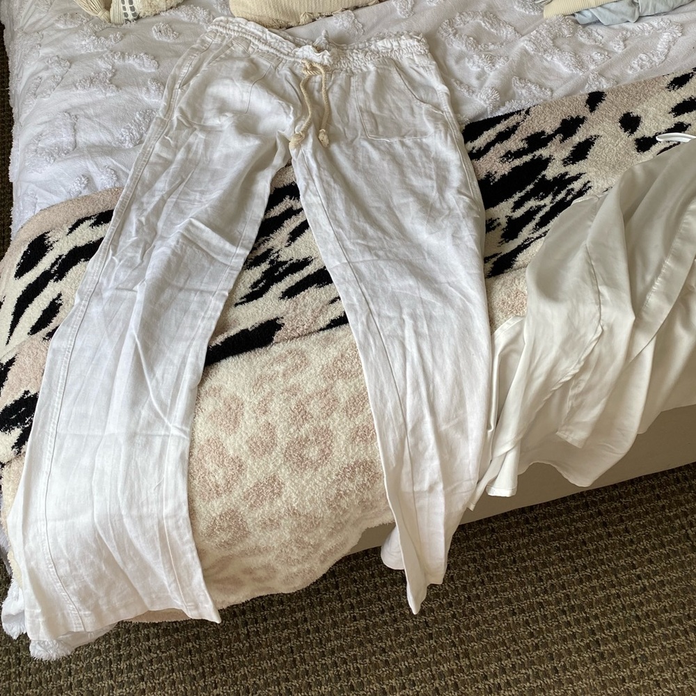 ROXY NWT White Linen Pants